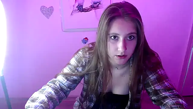 Snapshot of Milka_kamila chatting on September 12, 12:49 pm Milka kamila online show from September 12, 12:49 pm