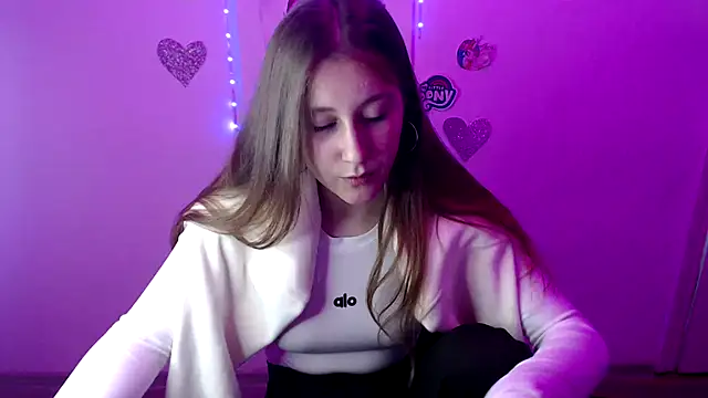 Snapshot of Milka_kamila chatting on September 23, 11:17 am Milka kamila online show from September 23, 11:17 am