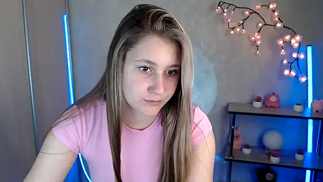 Snapshot of Milka_kamila chatting on June 3, 2:33 pm Milka kamila online show from June 3, 2:33 pm