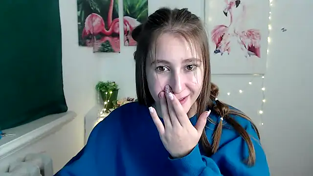 Milka kamila online show from October 30, 1:20 pm