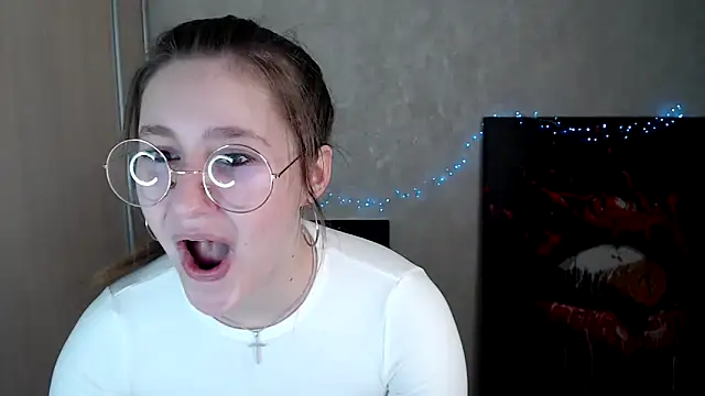 Milka kamila online show from April 3, 1:17 pm