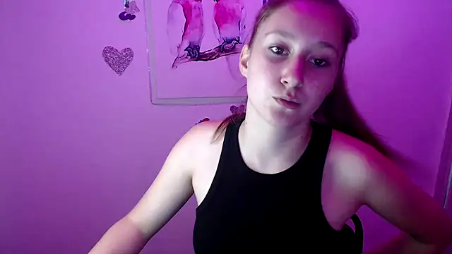 Snapshot of Milka_kamila chatting on September 16, 12:28 pm Milka kamila online show from September 16, 12:28 pm