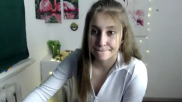 Snapshot of Milka_kamila chatting on October 2, 12:19 pm Milka kamila online show from October 2, 12:19 pm