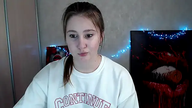 Milka kamila online show from April 14, 12:10 pm