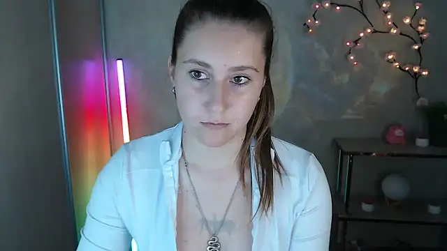 Snapshot of Milka_kamila chatting on July 6, 3:03 pm Milka kamila online show from July 6, 3:03 pm