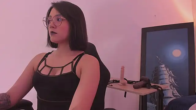 Snapshot of AnnaraLein chatting on November 1, 3:24 am AnnaraLein online show from November 1, 3:24 am