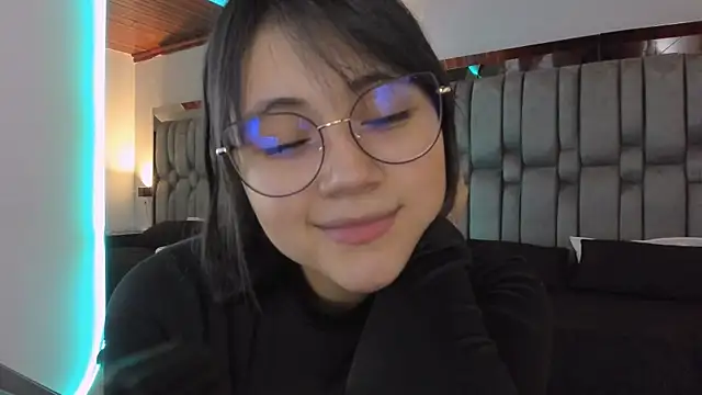 Snapshot of AnnaraLein chatting on November 7, 11:52 pm AnnaraLein online show from November 7, 11:52 pm