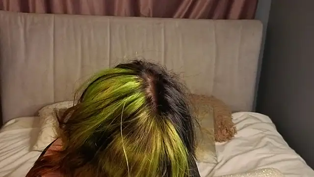 KandraCruser online show from October 31, 8:05 pm