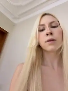 Elven Elfie online show from November 27, 5:19 am