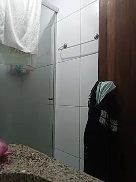 Snapshot of ApenasLys chatting on December 4, 11:37 pm ApenasLys online show from December 4, 11:37 pm