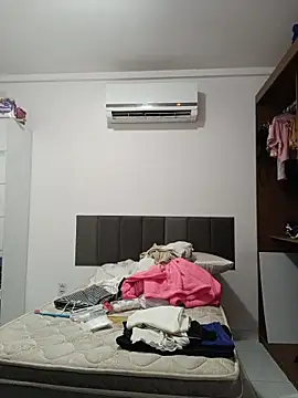 ApenasLys online show from February 21, 12:12 am