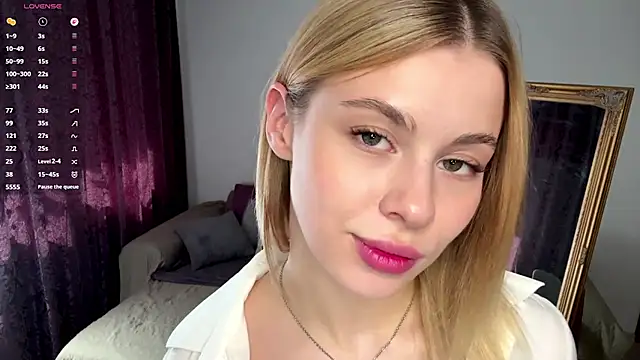 Lil Elisa online show from September 16, 10:49 am