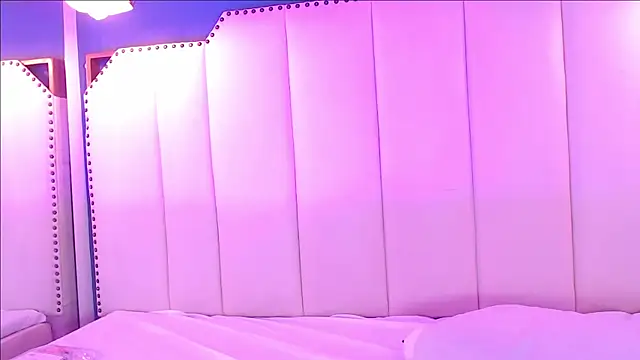 SophiaBloss online show from October 10, 3:46 pm