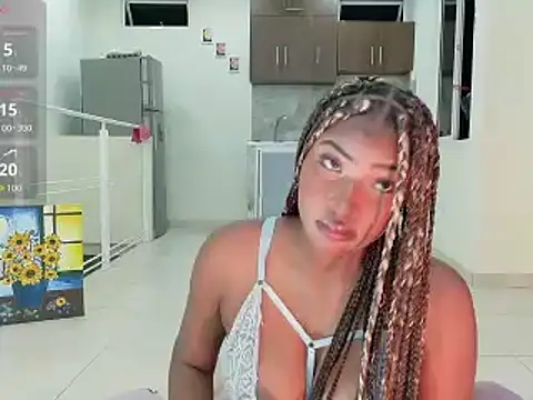 Snapshot of SophiaBloss chatting on June 24, 12:42 am SophiaBloss online show from June 24, 12:42 am