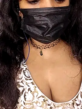 aliyaa9900 online show from October 30, 7:11 pm