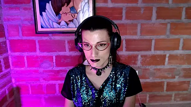Moira-Hot online show from June 27, 4:07 am