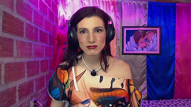 Snapshot of Moira-Hot chatting on November 28, 8:31 pm Moira-Hot online show from November 28, 8:31 pm