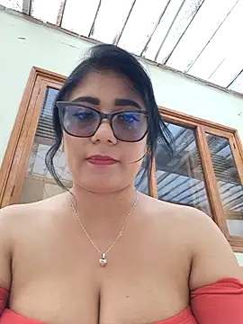 Snapshot of Monse--145 chatting on September 19, 1:37 pm Monse--145 online show from September 19, 1:37 pm