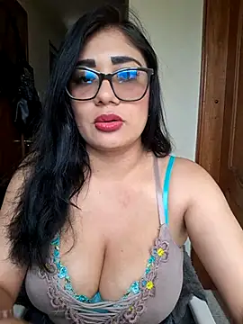 Monse--145 online show from March 4, 7:54 pm