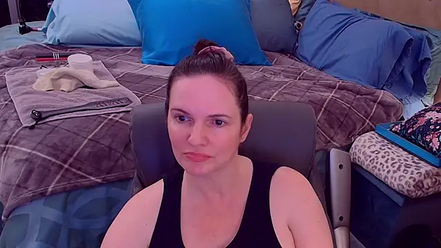 ninajaymes online show from November 2, 12:15 am