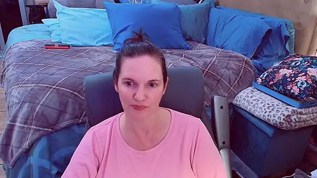 Snapshot of ninajaymes chatting on February 7, 3:42 pm ninajaymes online show from February 7, 3:42 pm