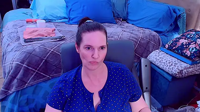 Snapshot of ninajaymes chatting on February 21, 11:40 pm ninajaymes online show from February 21, 11:40 pm