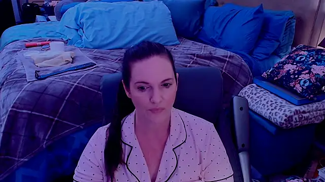 ninajaymes online show from May 17, 9:59 pm