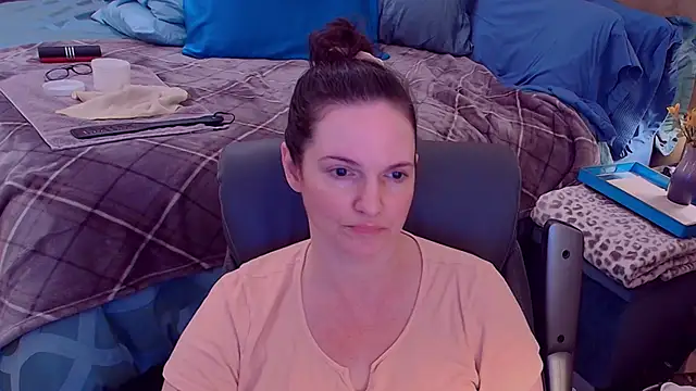 Snapshot of ninajaymes chatting on October 13, 12:23 am ninajaymes online show from October 13, 12:23 am