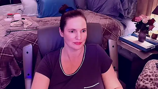 Snapshot of ninajaymes chatting on February 4, 1:45 am ninajaymes online show from February 4, 1:45 am