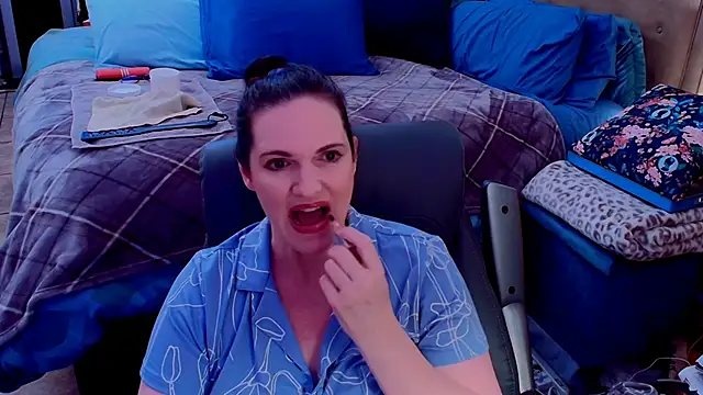 ninajaymes online show from July 12, 7:37 pm