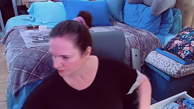 Snapshot of ninajaymes chatting on February 3, 4:21 am ninajaymes online show from February 3, 4:21 am