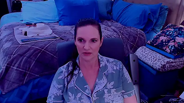 ninajaymes online show from May 14, 10:51 pm