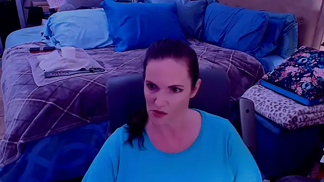 ninajaymes online show from May 4, 9:39 pm