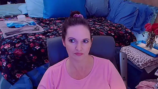 Snapshot of ninajaymes chatting on October 2, 11:08 pm ninajaymes online show from October 2, 11:08 pm