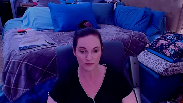 ninajaymes online show from May 11, 9:45 pm