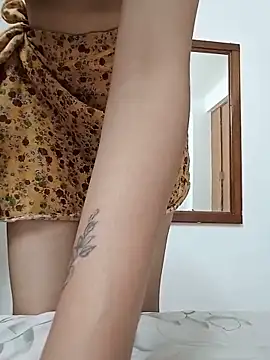 miss raavy online show from June 2, 9:42 am