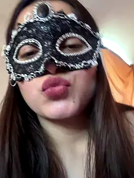 LiaDravenX online show from November 13, 4:00 pm