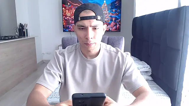 Auron Demon01 online show from December 14, 6:35 pm