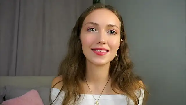 Snapshot of ZeniaBolich chatting on September 11, 8:31 pm ZeniaBolich online show from September 11, 8:31 pm