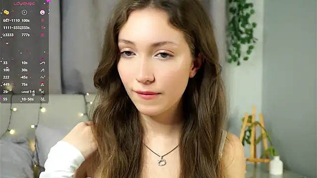 Snapshot of ZeniaBolich chatting on October 16, 10:18 pm ZeniaBolich online show from October 16, 10:18 pm
