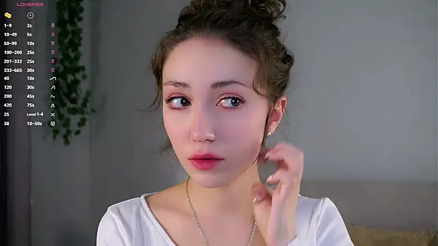 ZeniaBolich online show from November 26, 9:48 pm