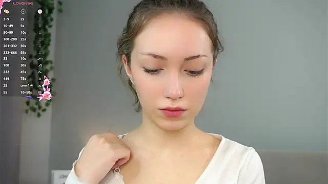 ZeniaBolich online show from November 11, 1:55 am