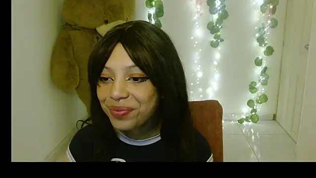 EIVIY1609 online show from September 27, 2:01 pm