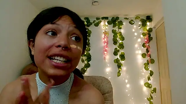 EIVIY1609 online show from November 14, 1:48 pm