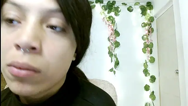 EIVIY1609 online show from October 11, 1:56 pm