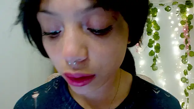 EIVIY1609 online show from November 6, 1:37 pm