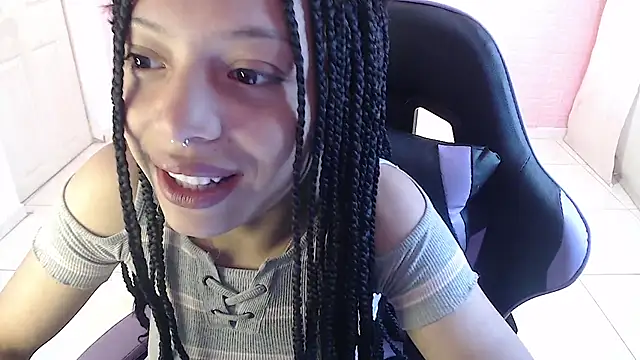 EIVIY1609 online show from November 20, 1:01 pm