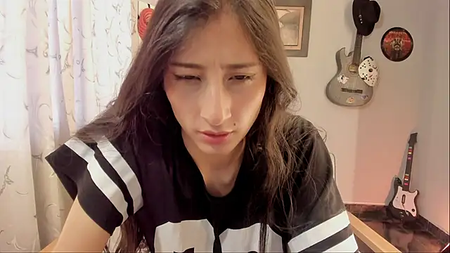 Snapshot of XxnikolayxX chatting on October 23, 8:18 pm XxnikolayxX online show from October 23, 8:18 pm