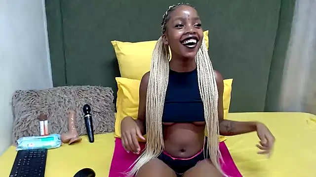 Littlebunny33 online show from October 23, 7:12 pm