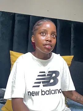 Littlebunny33 online show from March 31, 8:00 pm